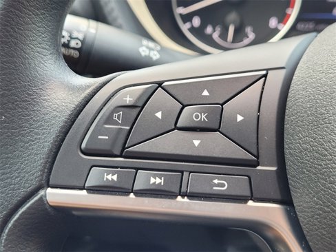 Used 2024 Nissan Sentra SV image 27