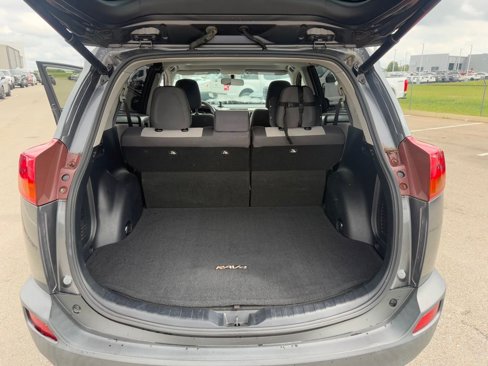 Used 2015 Toyota RAV4 XLE image 8