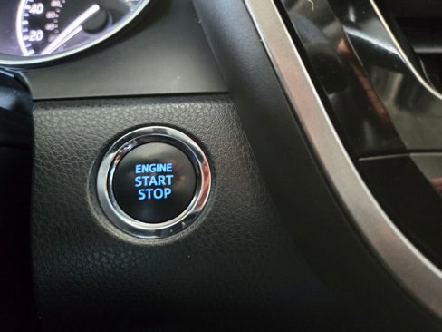 Used 2023 Toyota Camry XLE w/ Cold Weather Package image 19