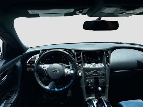 Used 2017 INFINITI QX70 AWD w/ Premium Package image 23