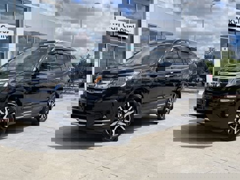 Used 2020 Honda Pilot Touring image 1