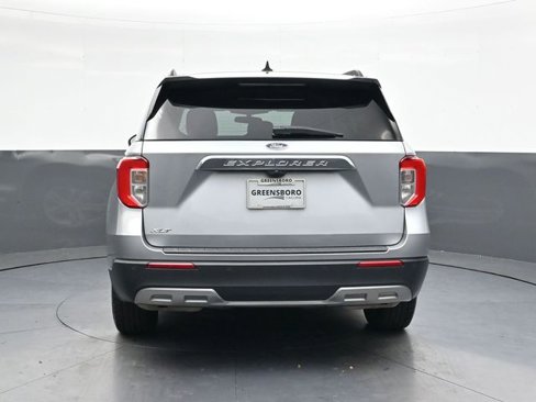 Used 2023 Ford Explorer XLT w/ Equipment Group 202A image 5