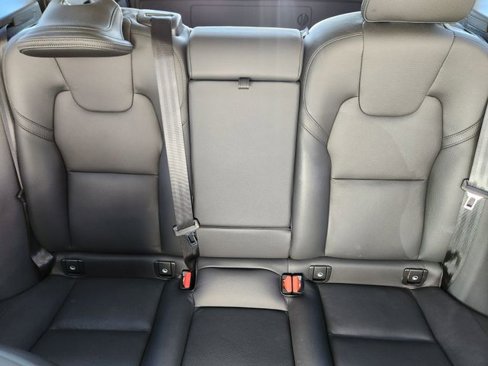 Certified 2025 Volvo XC60 B5 Plus image 14