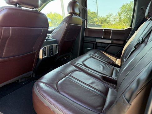 Used 2015 Ford F150 Platinum w/ Equipment Group 701A Luxury image 8
