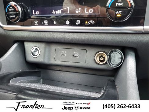 Used 2023 Nissan Rogue SV image 20