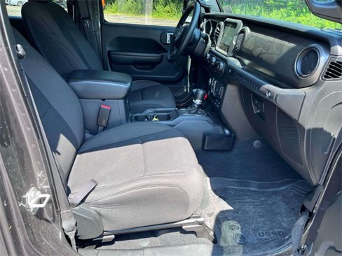 Used 2023 Jeep Wrangler Unlimited image 18