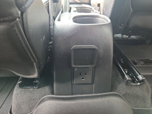 Used 2019 Chevrolet Trax LT w/ LT Convenience Package image 24