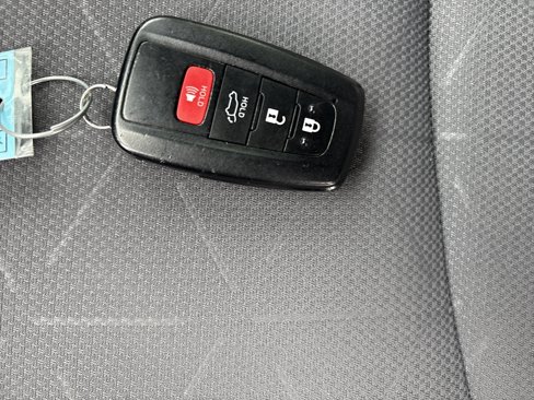 Used 2019 Toyota RAV4 XLE image 35