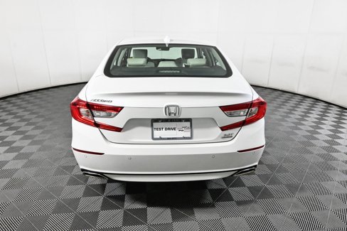 Used 2020 Honda Accord Touring image 30