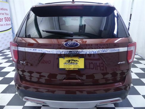 Used 2016 Ford Explorer XLT image 5