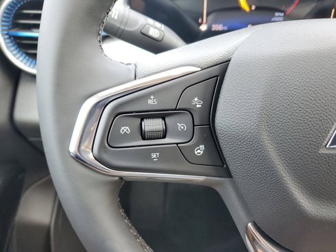 New 2025 Chevrolet Trax LT w/ Driver Confidence Package image 17