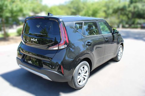 New 2025 Kia Soul LX image 13