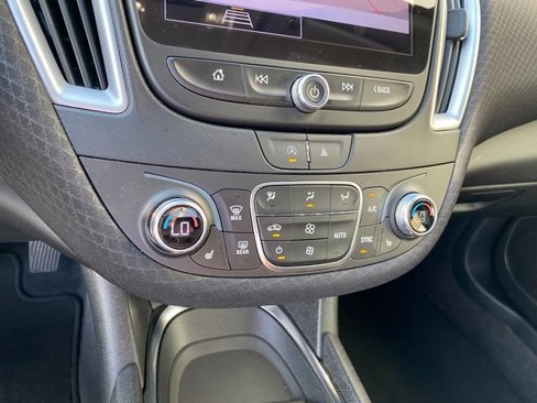 Used 2024 Chevrolet Malibu LT image 20