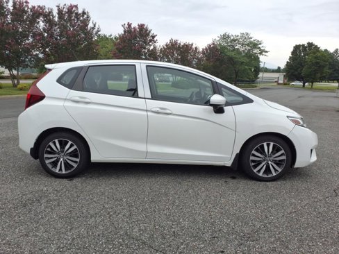 Used 2017 Honda Fit EX image 3