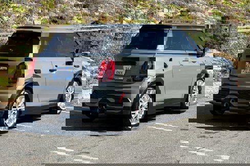 Used 2022 MINI Cooper S w/ Driver Assistance Package image 2