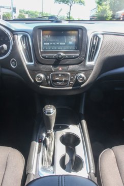 Used 2018 Chevrolet Malibu LT image 13