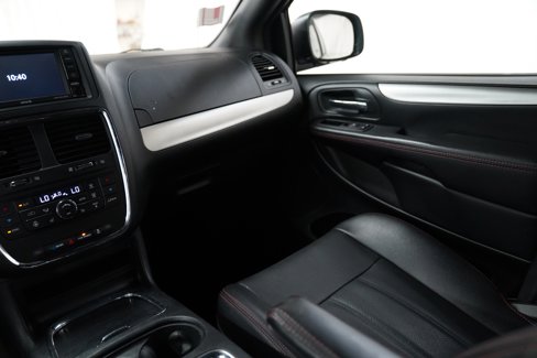 Used 2020 Dodge Grand Caravan GT image 17