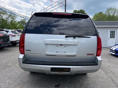 Used 2012 GMC Yukon XL SLT w/ SLT-2 Equipment Package image 9