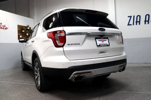 Used 2016 Ford Explorer Platinum image 3