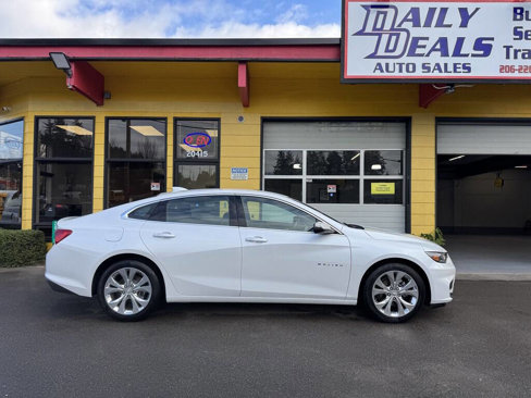 Used 2017 Chevrolet Malibu Premier w/ Driver Confidence Package image 3
