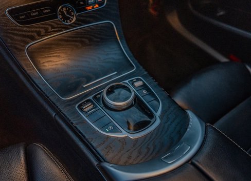 Used 2019 Mercedes-Benz C 300 Sedan w/ Premium Package image 22