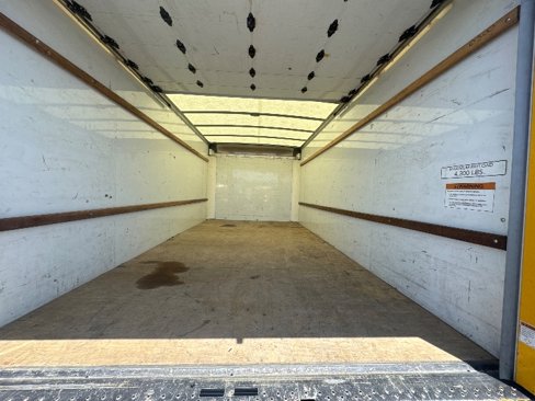 Used 2022 GMC Savana 3500 Extended w/ Power Convenience Package image 7