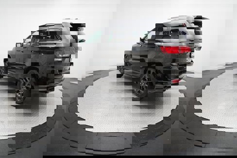 Used 2018 Jeep Grand Cherokee High Altitude image 12