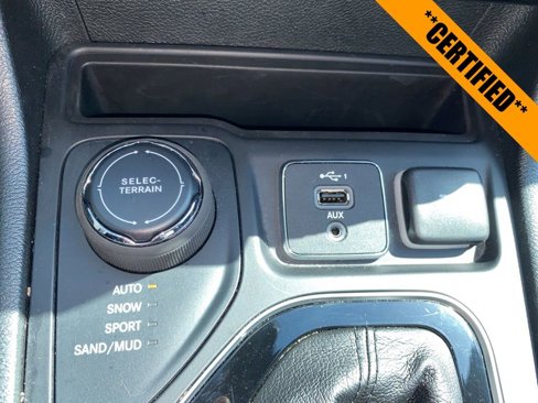 Certified 2022 Jeep Cherokee Limited w/ Elite Package image 19