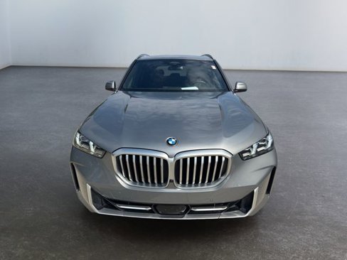 Used 2024 BMW X5 xDrive40i w/ Premium Package image 11