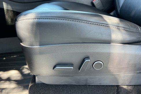 Used 2021 Tesla Model Y Performance image 13