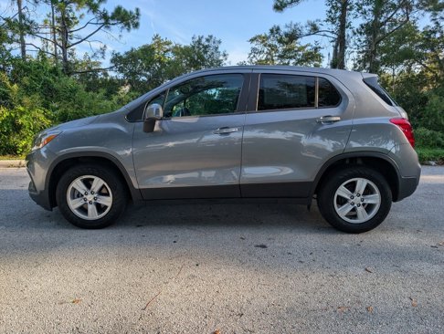 Used 2020 Chevrolet Trax LS w/ Tint and Cruise Package image 5