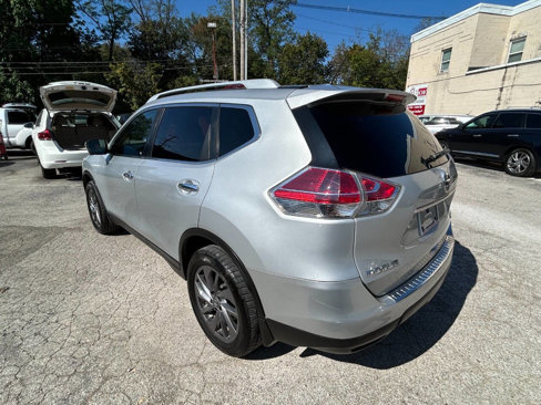 Used 2016 Nissan Rogue SL w/ SL Premium Package image 10