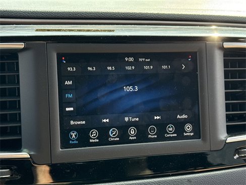 Used 2020 Chrysler Voyager Lxi image 19