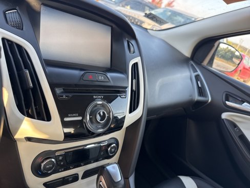 Used 2013 Ford Focus Titanium image 18