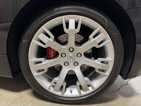 Used 2011 Maserati GranTurismo Convertible image 43