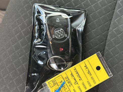 Used 2020 Buick Encore Preferred w/ Safety Package image 38