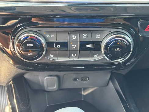New 2025 Chevrolet Trax ACTIV w/ Driver Confidence Package image 43