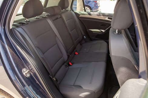 Used 2016 Volkswagen Golf S image 13