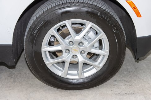 Used 2024 Chevrolet Equinox LT image 39