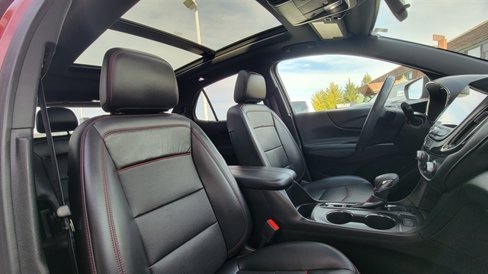 Used 2022 Chevrolet Equinox RS w/ RS Leather Package image 45