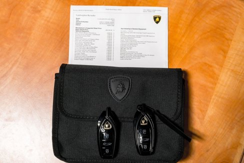 Used 2024 Lamborghini Revuelto image 57