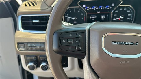 Used 2021 GMC Yukon Denali w/ Denali Premium Package image 17