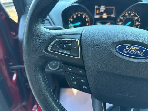 Used 2018 Ford Escape SEL image 18