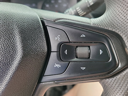 Used 2022 Chevrolet TrailBlazer LT w/ Convenience Package image 6