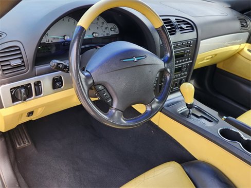 Used 2002 Ford Thunderbird image 2