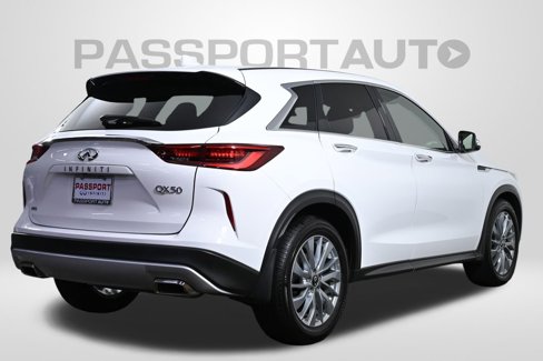 Certified 2025 INFINITI QX50 Pure image 10