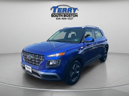 Used 2023 Hyundai Venue SEL image 3