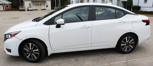 Used 2023 Nissan Versa SV w/ Trunk Package image 2