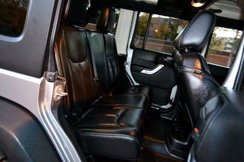 Used 2015 Jeep Wrangler Unlimited Rubicon w/ Dual Top Group image 29