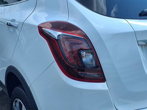 Used 2022 Buick Encore Preferred w/ Safety Package image 24